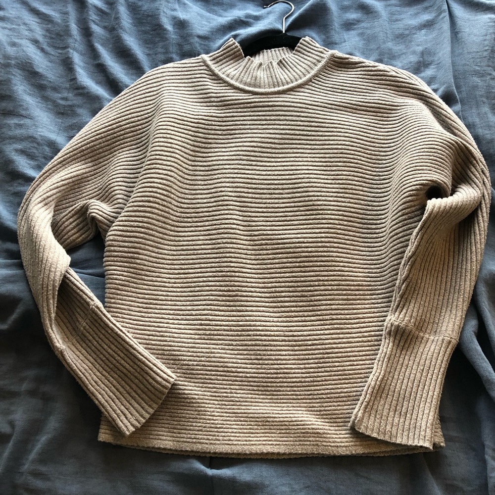 CAGE light beige long sleeve sweater